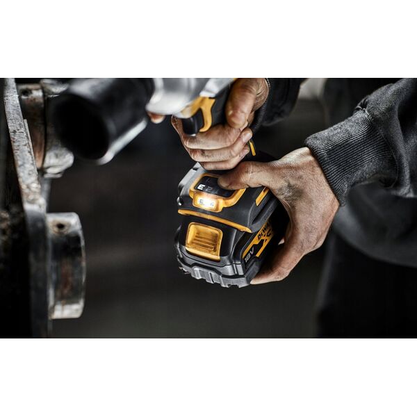 Klucz udarowy Dewalt DEWALT KLUCZ UDAROWY 1/2" 18V DCF961H2G 1626Nm 2x5,0Ah GFN TSTAK