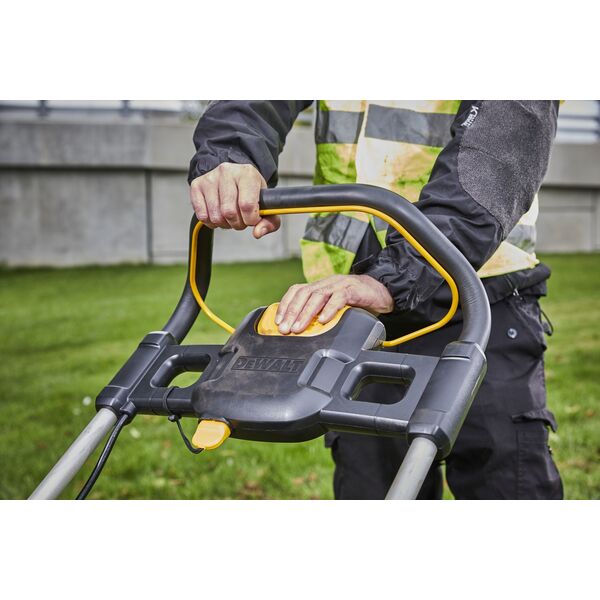 Kosiarka akumulatorowa Dewalt DCMW564N