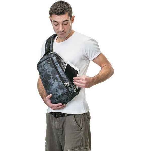 Pacsafe +Vibe 325 sling pack JET Black