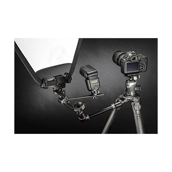 Statyw Ricoh Waga statywu RICOH Theta TT - 1: Kompatybilny ze wszystkimi statywami RICOH Theta z tej serii (TD - 1, TD - 2, TM - 1). JEDEN ciężar zwiększający stabilność monopodu.