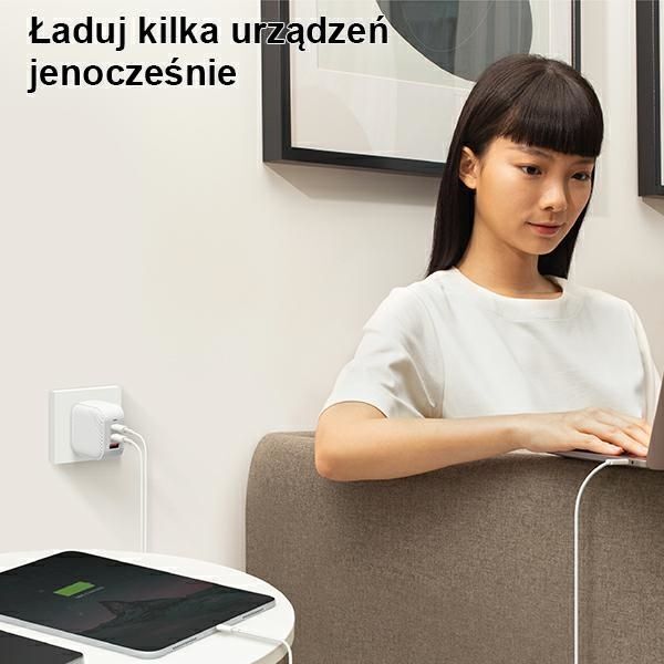 Ładowarka Uniq Verge Pro 1x USB-A 2x USB-C 3 A (UNIQ358WHT)