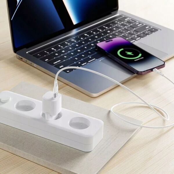 Ładowarka Sieciowa 230V 20W na USB-C USB Type-C + Kabel na Lightning PD3.0 / Silicone Power 20W