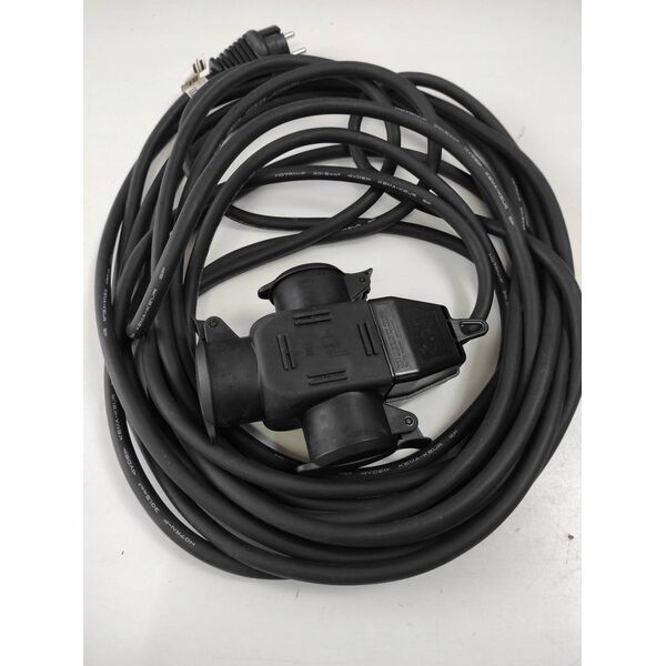 Brennenstuhl Brennenstuhl Extension Cable w. 3-way Rubber Coupling IP 44 10m