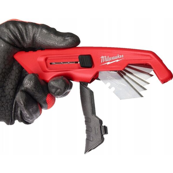 Milwaukee MILWAUKEE HEAVY DUTY KNIFE WITH RUBBER INSERT