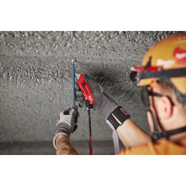 Milwaukee MILWAUKEE COMPACT EXTENDABLE KNIFE