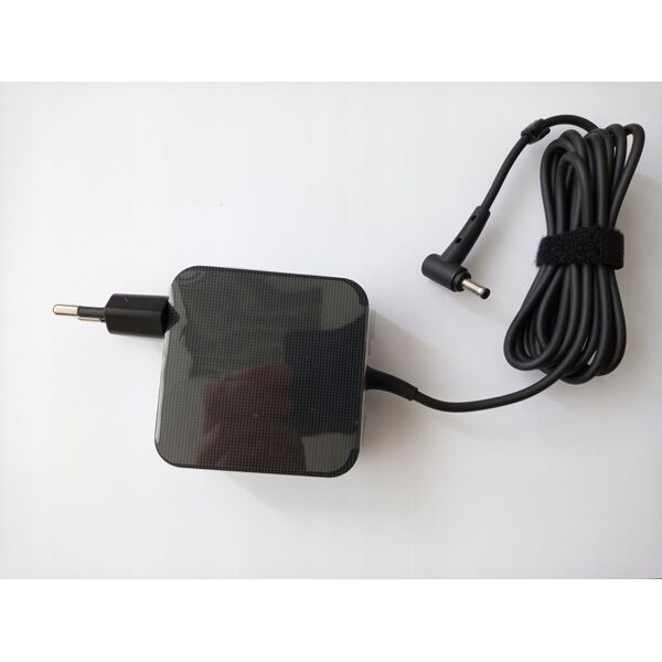 Zasilacz do laptopa Asus ASUS 0A001-00897500 adapter zasilający/ inwentor Wewnętrzna 65 W Czarny