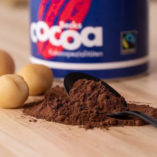 Organic chocolate drink powder Becks Cacao