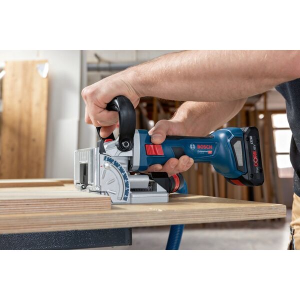 BOSCH.MILLING MACHINE LAMINATOR GFF 18V-22 SOLO LB