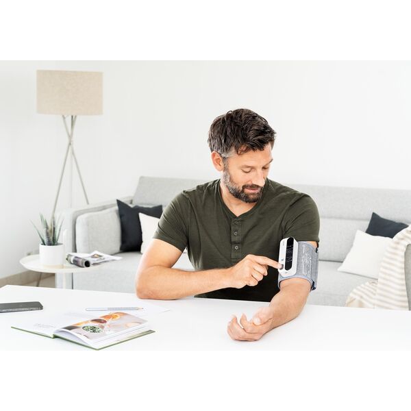 Ciśnieniomierz Beurer Beurer BM 59 upper arm blood pressure monitor (white/black, Bluetooth)