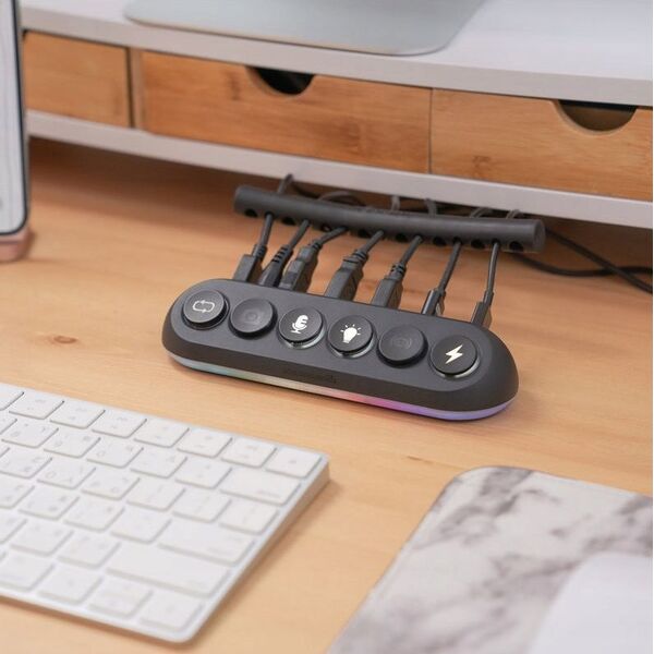 HUB USB Streamplify Streamplify HUB DECK 5, 4x USB 3.0, 1x USB 2.0, RGB, 12V, EU-Netzkabel - schwarz