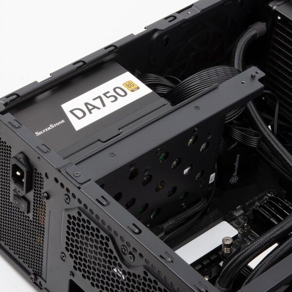 Obudowa SilverStone GD11 Grandia Airflow (SST-GD11B)