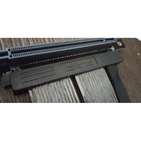 CableMod Cablemod PCIe 4.0 Riser Kabel - 30cm