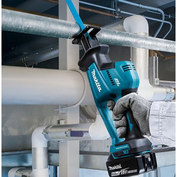 Makita MAKITA.PIŁA SZABLASTA 18V DJR189RTJ 2x5,0Ah