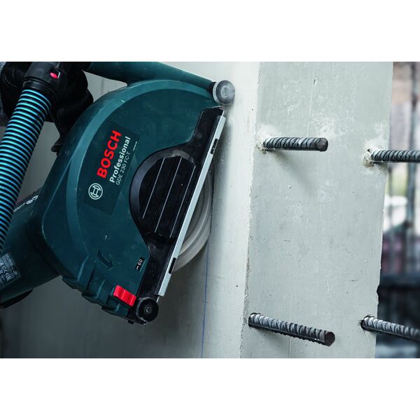 Bosch Diamentowa tarcza tnąca EXPERT MultiMaterial 230 x 22,23 x 2,4 x 15 mm