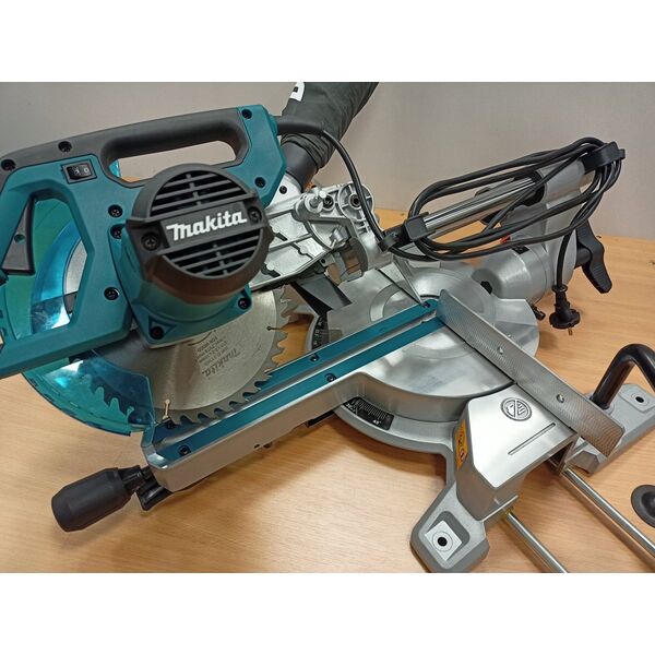 Ukośnica Makita SAW MITRE LS1110F 260MM 1450W