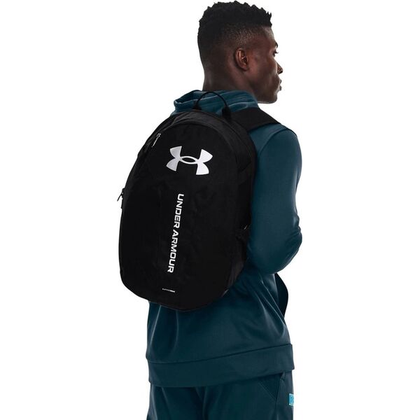 Under Armour Plecak sportowy Hustle Lite czarny (1364180-002)