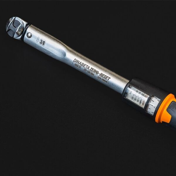 BETA Klucz dynamometryczny 40-200 Nm, ze stałą grzechotką 1/2", 666/20 Beta