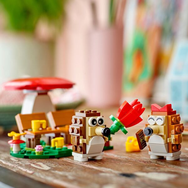 LEGO LEL Seasons and Occasions 40711 Pindsvineskovtur