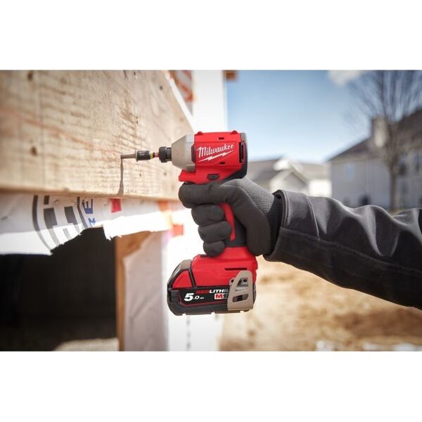 Κρουστικό κλειδί Milwaukee MILWAUKEE. IMPACT DRIVER. M18BLIDR-502X 190Nm 2x5,0Ah 13924476 4058546477141