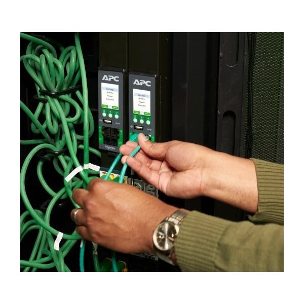 APC NetShelter Rack PDU Advanced Metered 11.5kW 3PH 415V 20A 520P6 42 Outlet