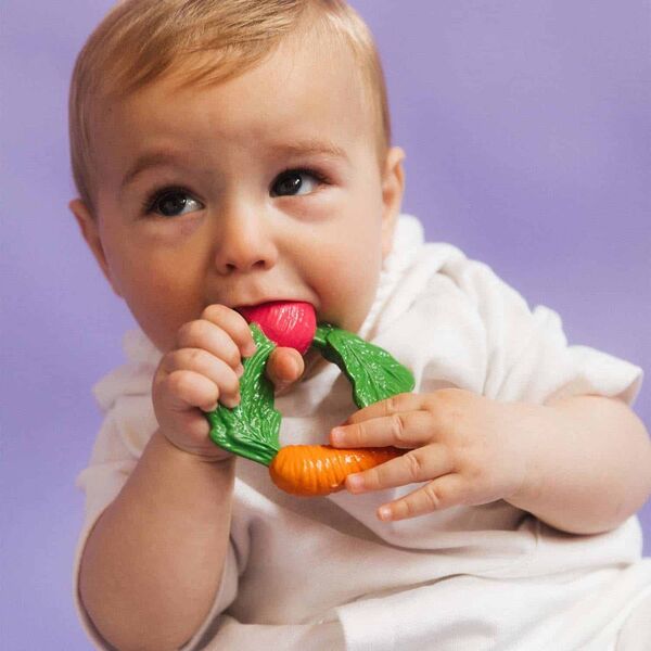 Oli&Carol Oli&Carol Veggie Teething Ring, 0+
