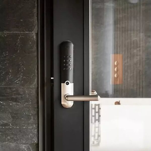 Yale Yale Doorman L3 -älylukko, harjattu teräs 13802519 6438350000000
