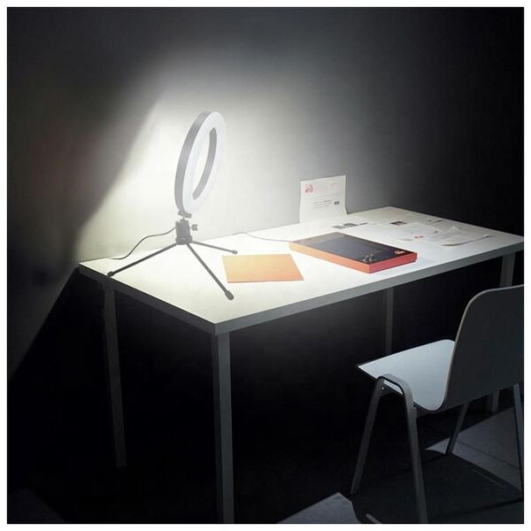Lampa pierścieniowa Aptel  LED USB + Tripod barwa światła biała ZD67B