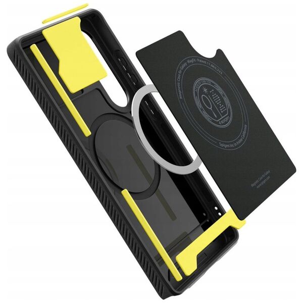 Etui Spigen Rugged Armor Mag MagSafe do   Samsung Galaxy S25 Ultra czarny matowy