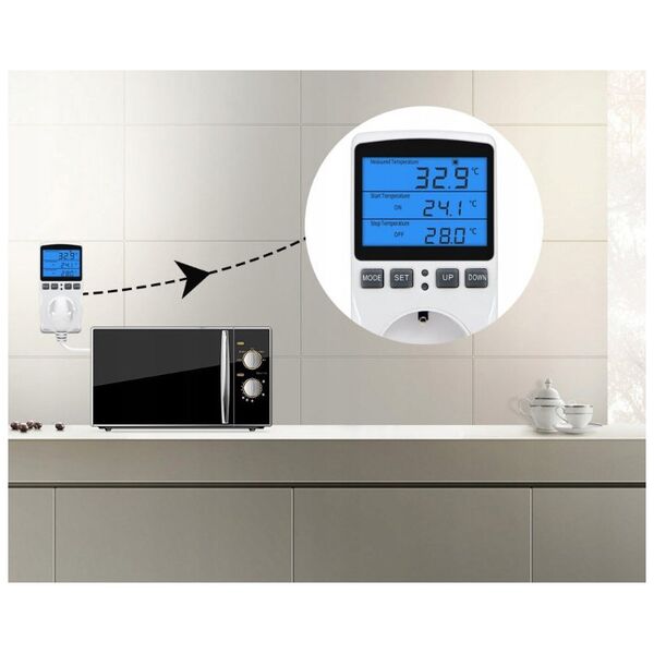 Eurokomp Termostat z gniazdem 230V E6185