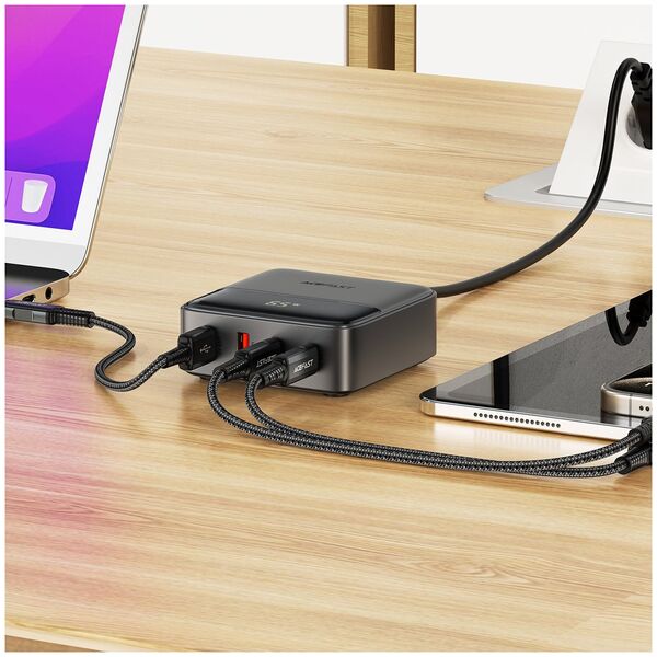 Ładowarka sieciowa stacja zasilania biurkowa Z6 GaN 2x USB-A 2x USB-C PD 65W - czarna Ładowarka sieciowa stacja zasilania biurkowa Z6 GaN 2x USB-A 2x USB-C PD 65W - czarna