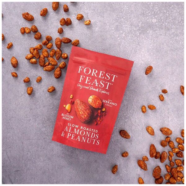Forest Feast almonds & peanuts with honey and chilli, 120 g