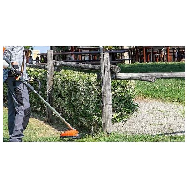 Oleo-Mac OLEO-MAC BC 241 T Speed&Go KOSA SPALINOWA WYKASZARKA DO TRAWY PODKASZARKA PODCINARKA MOC 1.2KM KLASA PREMIUM 61379065E2 uniwersalny