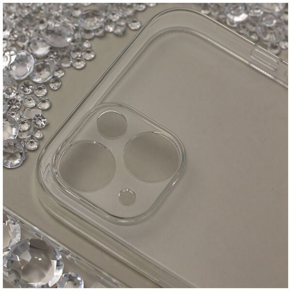 Nakładka Slim 2 mm do iPhone 15 6,1" transparentna
