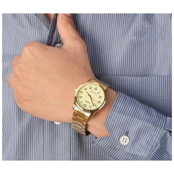 Zegarek Casio Zegarek marki Casio model MTP-V001G kolor Zółty. Akcesoria męski. Sezon: Cały rok NoSize