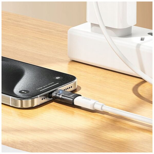 HOCO adapter Typ C (męski) do Lightning (żeński) UA36D transparentny czarny