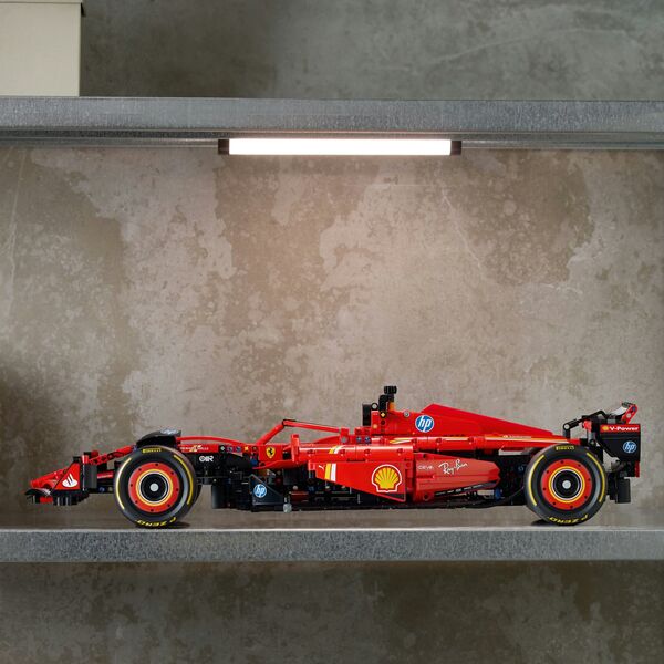 Technic Bolid F1 Ferrari SF-24 (42207)