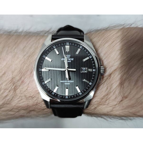 Zegarek Casio Zegarek Casio Edifice Momentum EFV-150L-1AVUEF męski .