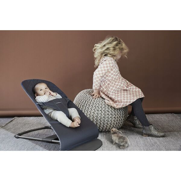 BabyBjorn BABYBJORN - leżaczek BLISS MESH - Ciemny Róż