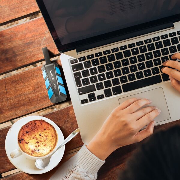 ADATA External SSD 1TB SC740, USB-C 3.2 Gen2, Černo-modrá