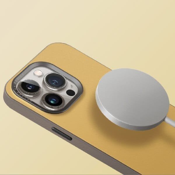 Etui UNIQ Lyden DS Apple iPhone 15 Pro Magclick Charging żółto-szary/canary yellow-flint grey