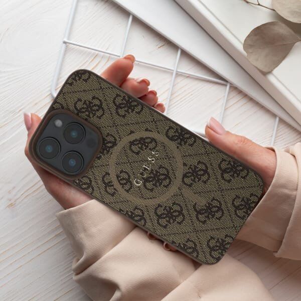 Guess Guess GUHMP16LG4GFRP iPhone 16 Pro 6.3" różowy/pink hardcase 4G Ring Classic Logo MagSafe