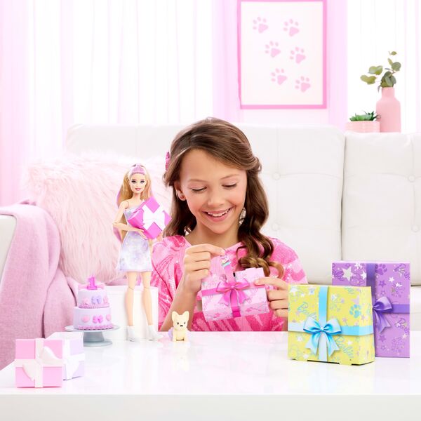 „Barbie Party Unboxed Reveal“ siurprizų rinkinys - šviesiaplaukė lėlė