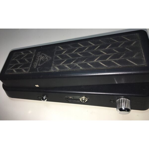 Behringer HB01 Pedał wah wah