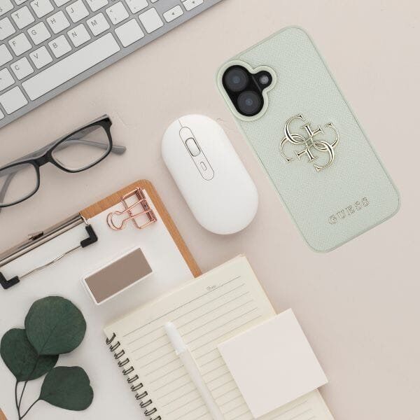 Guess Grained Big 4G Logo Small Classic Logo case for iPhone 16 green