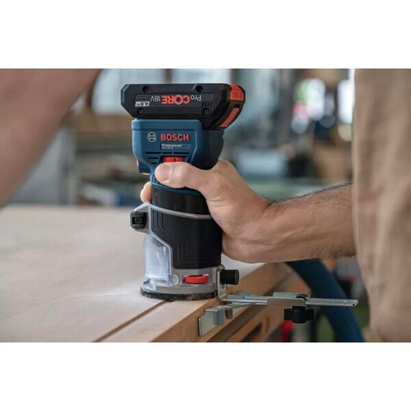 Φαλτσοπρίονο Bosch Akku-Kantenfräse GKF 18V-8 Professional solo 18Volt μπλε/μαύρο χωρίς (06016C2000) - SOLO