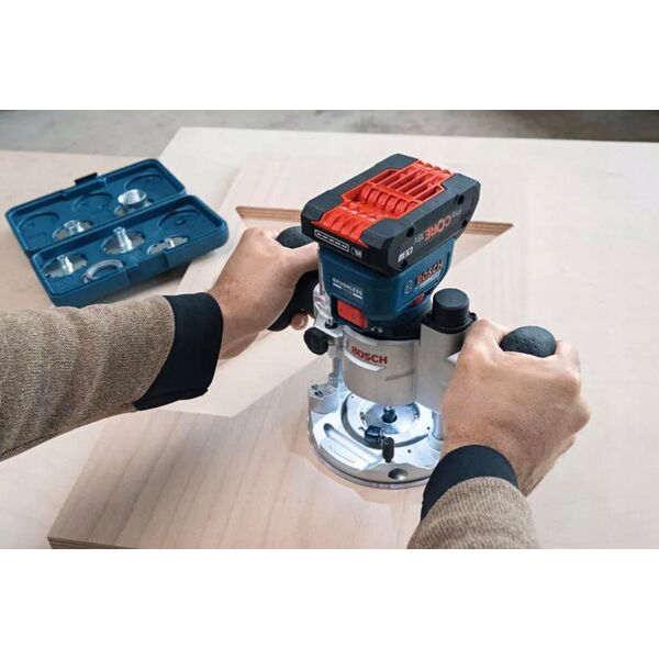 Φαλτσοπρίονο Bosch Akku-Kantenfräse GKF 18V-8 Professional solo 18Volt μπλε/μαύρο χωρίς (06016C2000) - SOLO