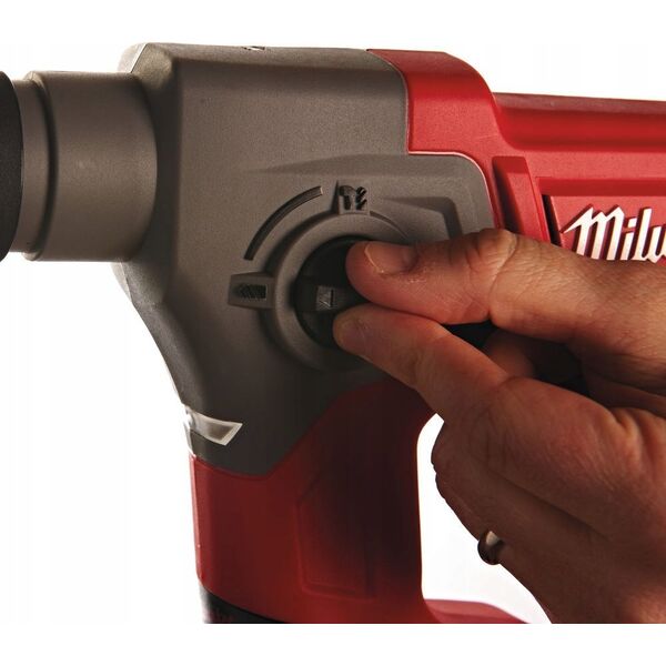 MILWAUKEE.BATTERY HAMMER. M12CH-202C...