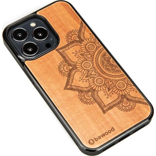 BeWood Drewniane Etui iPhone 13 Pro MANDALA JABŁOŃ