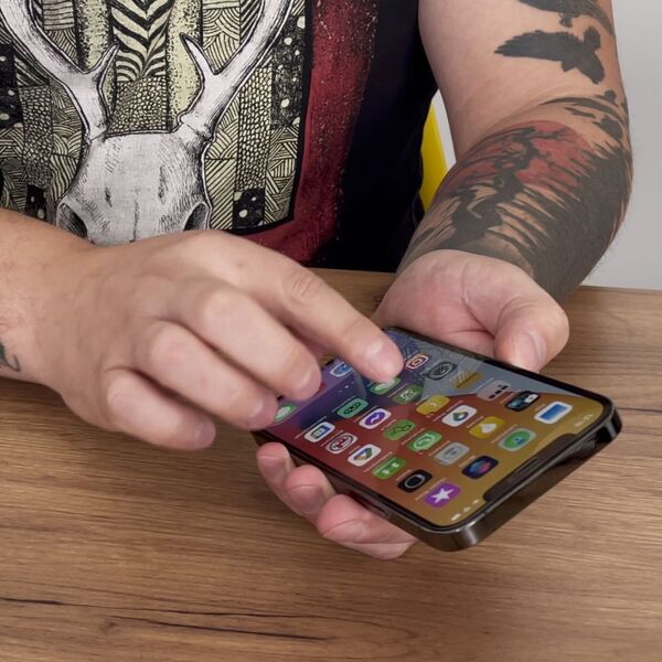 Hurtel Wozinsky super wytrzymałe szkło hartowane Full Glue na cały ekran z ramką Case Friendly iPhone 13 Pro Max czarny