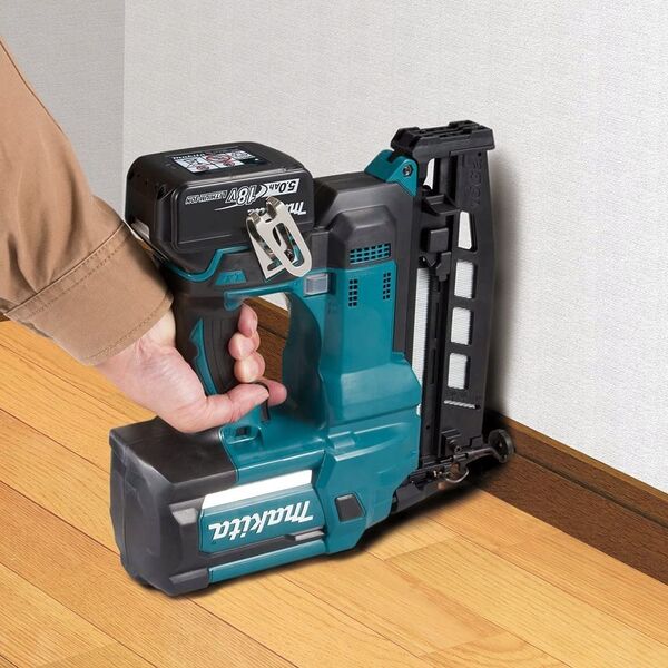 Makita Makita DBN600ZJ Cordless Nailer